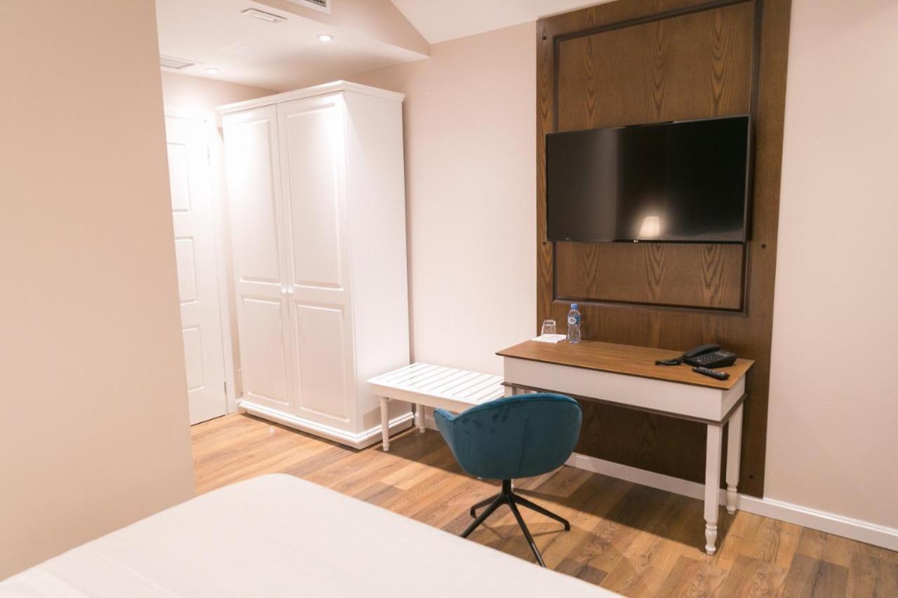 Arberia Palace Hotel Fushe Milot Εξωτερικό φωτογραφία