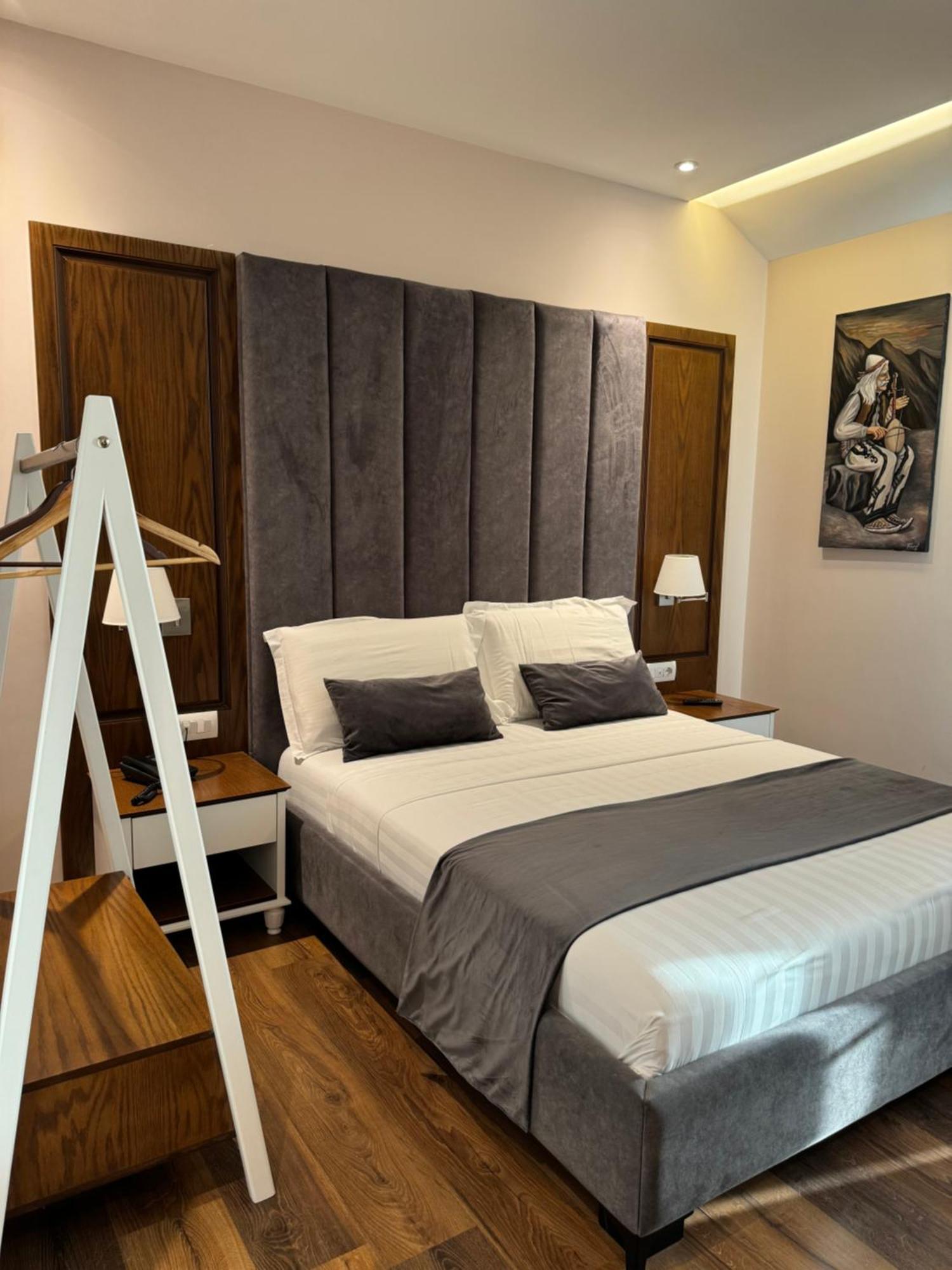 Arberia Palace Hotel Fushe Milot Εξωτερικό φωτογραφία