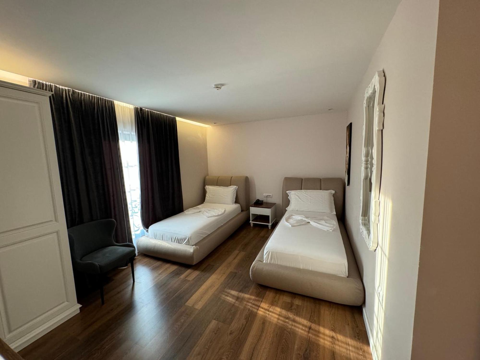 Arberia Palace Hotel Fushe Milot Εξωτερικό φωτογραφία